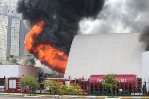 SÃO PAULO 29/11/2013 CIDADE INCENDIO MEMORIAL DA AMERICA LATINA- FOTO ALEX SILVA/ESTADAO