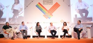  Da esquerda para a direita, o presidente da CNseg, MArcio Coriolano; o diretor-presidente da ANS, José Carlos Abrahão; a secretária da Secretaria Nacional do Consumidor, Juliana o superintendente da Susep, Roberto Westenberger, a jornalista Cristiana Lobo e o ministro do STJ Ricardo Villas Bôas Cueva 