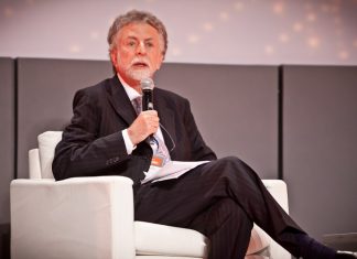 Jayme Garfinkel deixa presidência do Conselho da Porto Seguro e filho assume