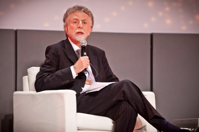 Jayme Garfinkel deixa presidência do Conselho da Porto Seguro e filho