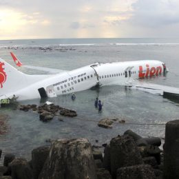 aviao quebrado
