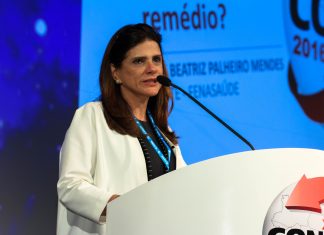 XVII Conec: Saúde tem remédio, diz Solange Beatriz