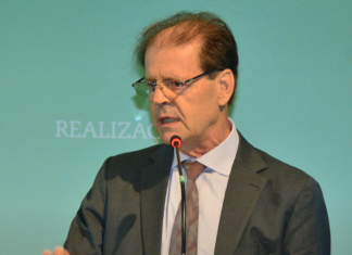 Mais de 250 mil beneficiários deixam planos de saúde Jose Cechin IESS