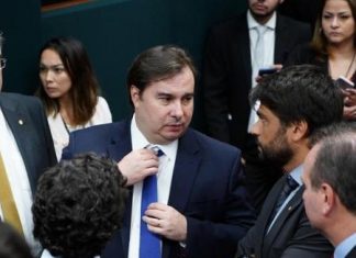 Previdência: Câmara aprova idade mínima por 379 a 131 votos