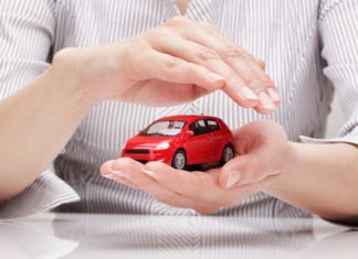 Motoristas com menos escolaridade tendem a pagar mais por seguro