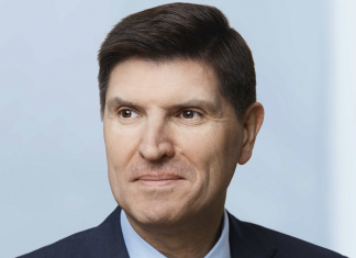 Grupo Zurich busca preços mais altos para amortecer o impacto do COVID-19 zurich CFO
