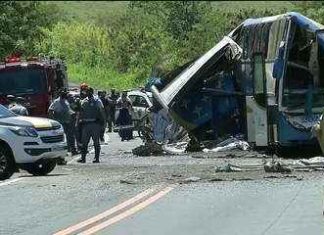 Seguro DPVAT prevê pagar R$ 500 mil em indenizações pelo acidente entre ônibus e caminhão em SP