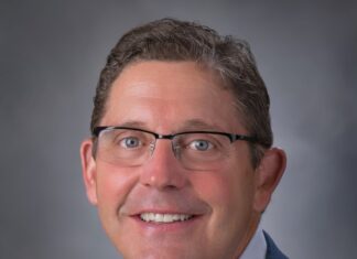 Timothy Sweeney assume como CEO da Liberty Mutual CEO liberty mutual