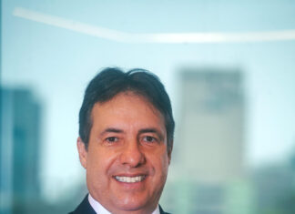 Denis Morais assume presidência da Fenacap