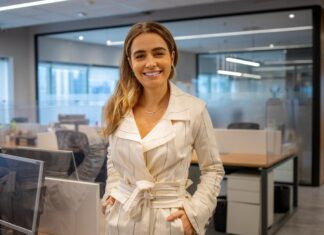 Setor de seguros avança a passos largos, afirma Juliana Amaral, executiva da Fator Seguradora