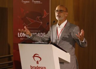 É preciso dar prioridade para a convivência positiva entre gerações, reforça Fórum Internacional da Longevidade Alexandre Kalache no Forum Internacional da Longevidade 2022