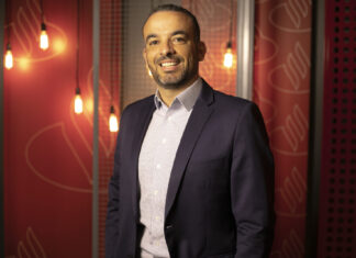 Auto Compara é premiada por campanha de orientação a motoristas de carros elétricos