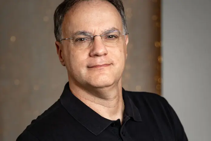César Saut Icatu