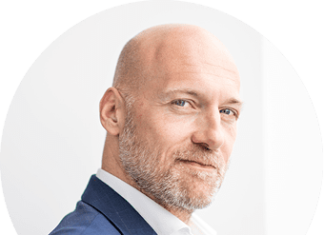 Correios e Pix recorrente são trunfo da francesa CNP para fisgar segurados no Brasil