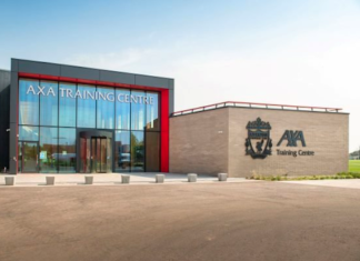 Liverpool FC e AXA celebram o crescimento da parceria