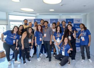 Alunos do projeto Programadores Cariocas visitam CNseg cnseg