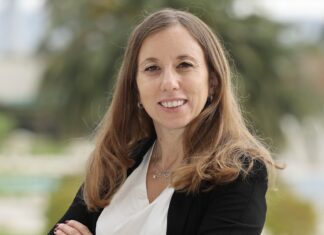 Diretora de riscos da AXA relata confiança renovada nas seguradoras em meio à crescente vulnerabilidade diretora de riscos da AXA