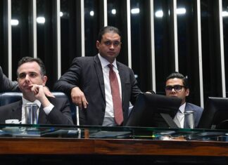 Adiada votação de regulamentação das cooperativas de seguro