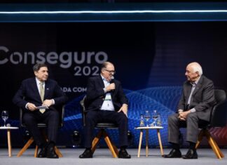 Luiz Trabuco, Nilton Molina e Roberto Santos conversam sobre a resiliência em meio a disrupção de seguros