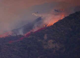 Desastres naturais nos EUA lideram perdas globais até junho de 2025, com US$ 80 bilhões em indenizações
