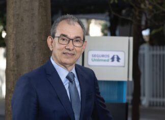 Olhar atento é o diferencial na prática da medicina centrada no cuidado e atenção integral presidente seguros unimed