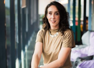 Erika Medici combina consistência, impacto social e visão de longo prazo na AXA