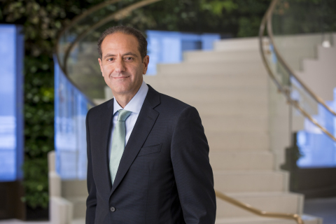 MetLife_Khalaf_Approved_Pic