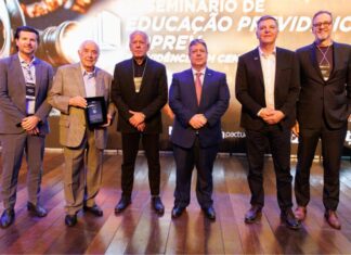 Nilton Molina destaca papel da educação previdenciária no planejamento da vida
